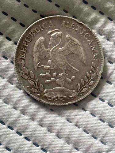 Mexican Republic 8 Reales Coin