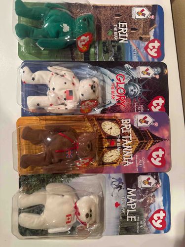 Teenie Beanie Babies - International Bears Set (Erin, Glory, Britannia, Maple)