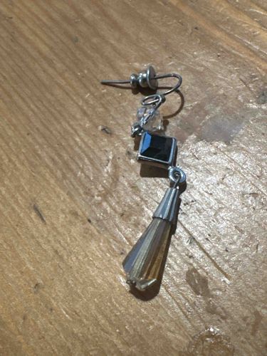 Dangle Earring with Black Faceted Stone and Tapered Drop