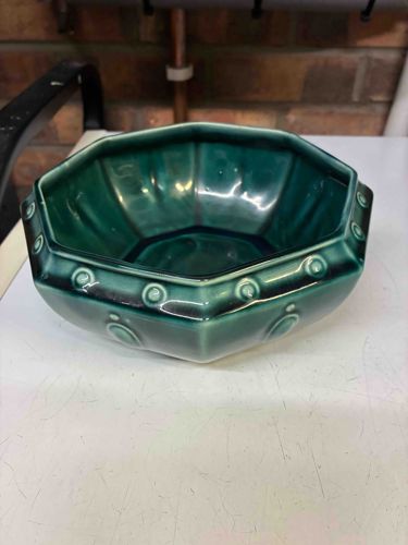 Wade Heath Decorative Octagonal Bowl in Art Deco Green Glaze