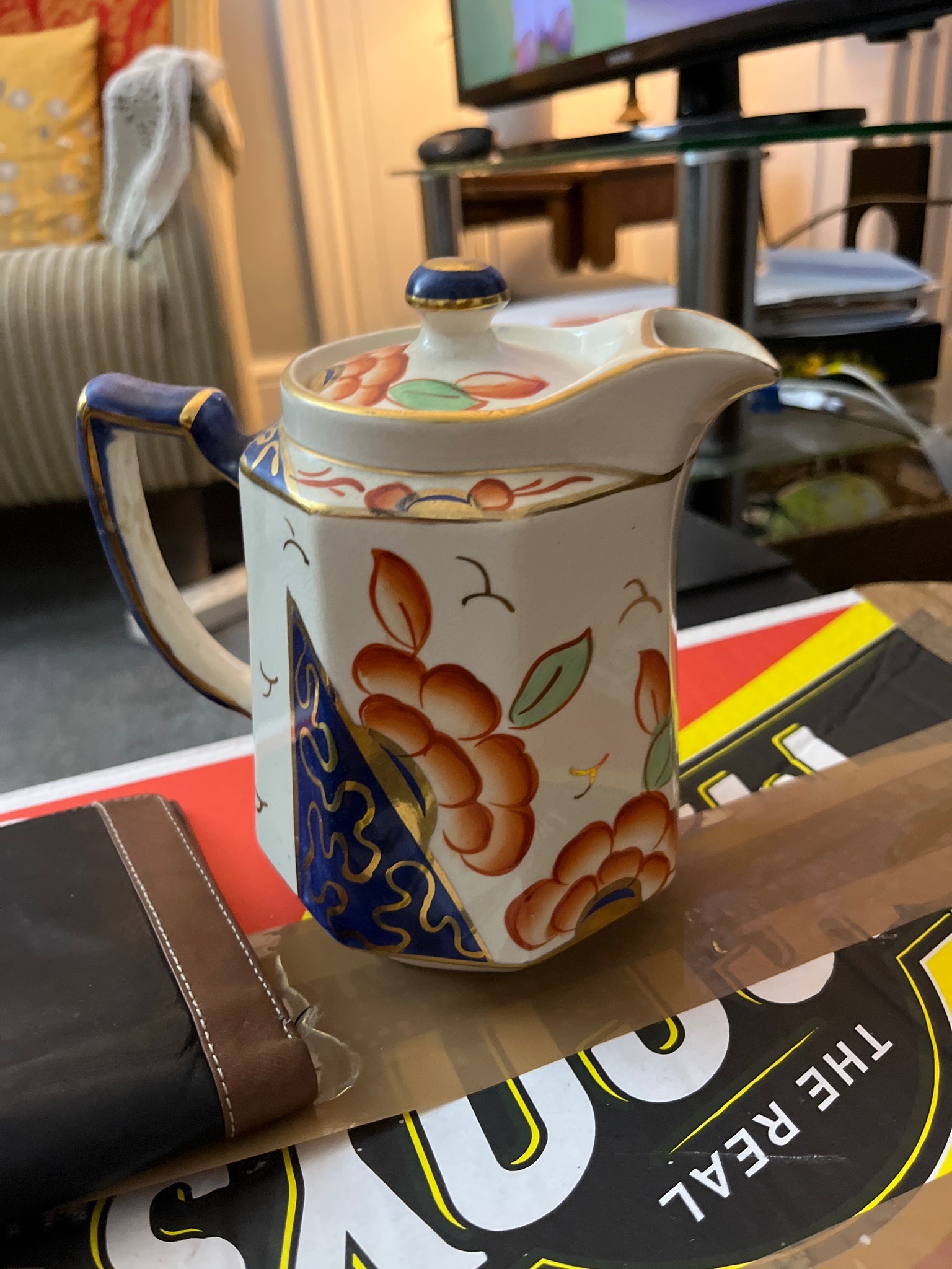 Submitted photo of Hand-painted porcelain teapot (unverified maker)