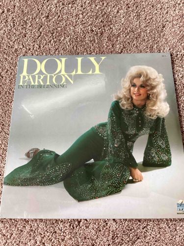 Dolly Parton – In the Beginning (1978 Vinyl Record)