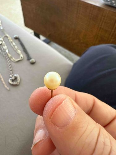 Single Pearl Stick Pin