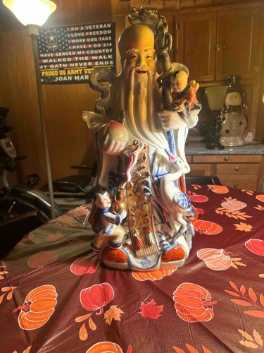 Chinese Porcelain Fukurokuju Figurine with Children