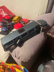 Teal Limousine Die-cast Model