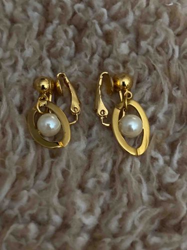 Vintage Avon Gold-Tone Faux Pearl Drop Clip-On Earrings