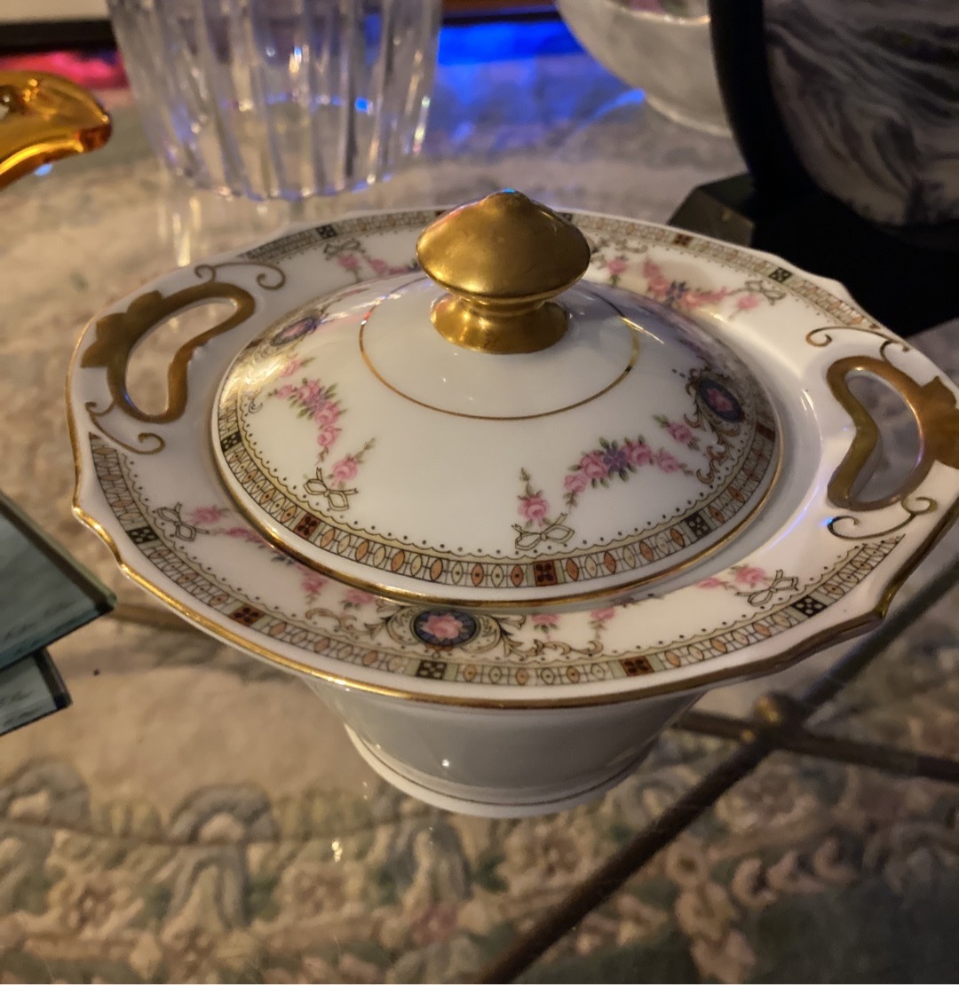 Submitted photo of Porcelain covered serving dish (not authenticated)