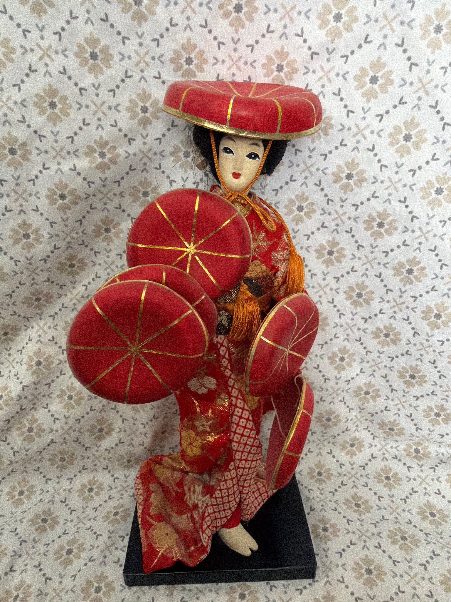 Submitted photo of Japanese Traditional Geisha Doll (unauthenticated)
