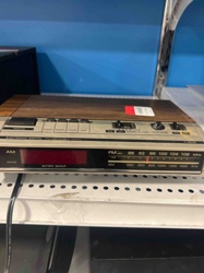 Electronic Digital FM-AM Clock Radio