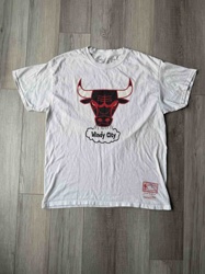 Chicago Bulls 'Windy City' Graphic T-Shirt
