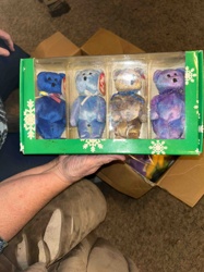 Ty Beanie Babies Miniature Set of Four (Holiday/Winter Theme)