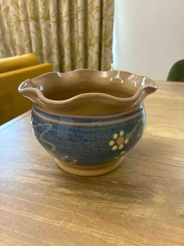 Ruffled Rim Stoneware Pot with Floral Design