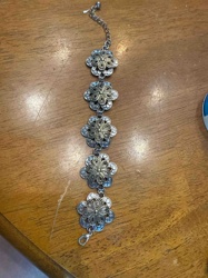 Two-Tone Floral Motif Link Bracelet