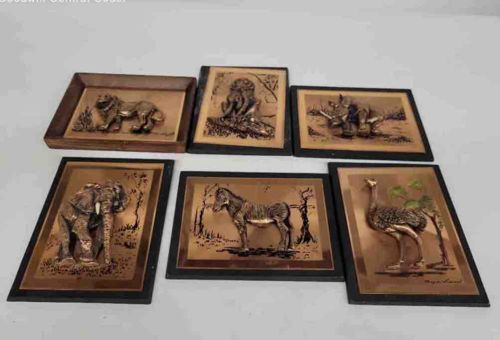 Swazi Embossed Metallic Animal Art Set