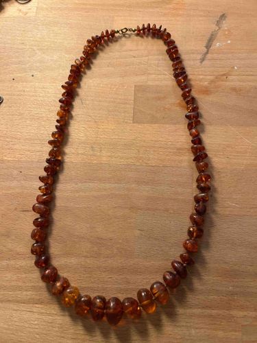 Graduated Amber Bead Necklace