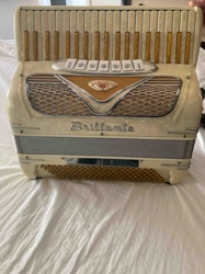 Vintage Brilliante Accordion