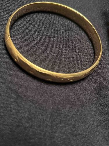 14k Gold Engraved Bangle Bracelet
