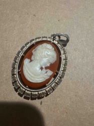 Vintage Cameo Pendant