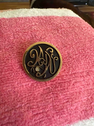 Vintage Weight Watchers 'WW' Service Recognition Lapel Pin