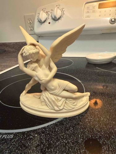 Psyché Ranime Par Le Baiser De L'Amour (Psyche Revived by Cupid's Kiss) Sculpture