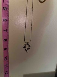 Leafy Wreath Pendant Necklace