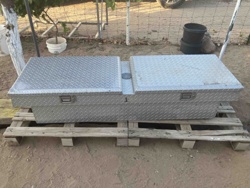 Diamond Plate Aluminum Truck Bed Crossover Tool Box