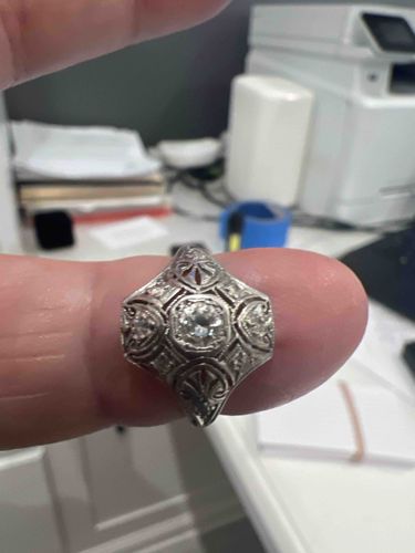 Vintage 14k White Gold Filigree Diamond Ring