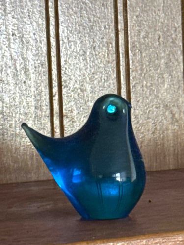 Leo Ward Art Glass Bluebird of Happiness