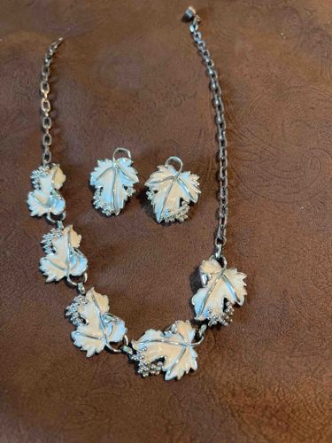 Vintage White Enamel Grape Leaf Necklace and Earring Set