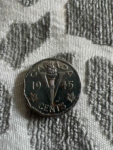 1945 Canadian 'V' Nickel