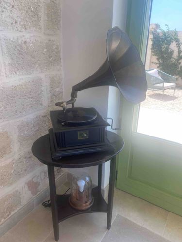 His Master’s Voice Horn Gramophone