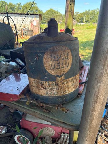 Vintage RPM DELO Oil Can