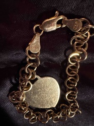 18K Gold Rolo Chain Bracelet with Heart Charm