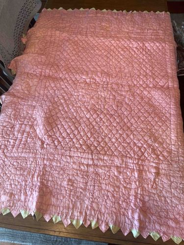 Vintage Pink Hand-Quilted Bedspread with Scalloped Border