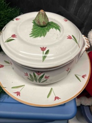 Cantagalli Hand-Painted Ceramic Tureen with Underplate