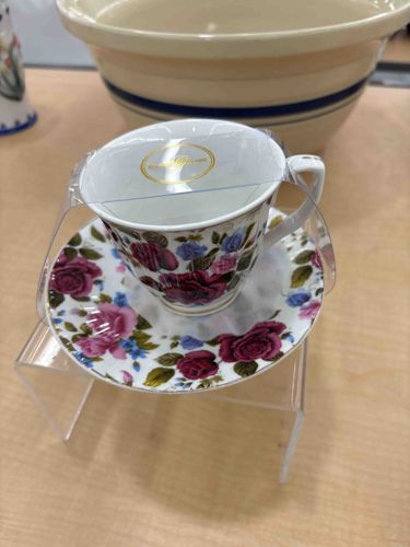 Floral Pattern Teacup and Saucer Set