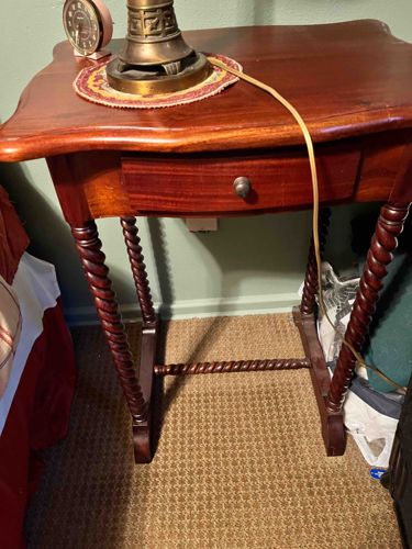 Mahogany End Table with Barley Twist Legs