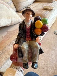 Royal Doulton 'The Balloon Man' HP12 Figurine