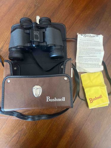 Bushnell Vista Focus Binoculars with Case and Accessories