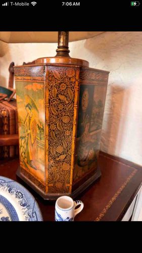 Asian-Inspired Octagonal Table Lamp