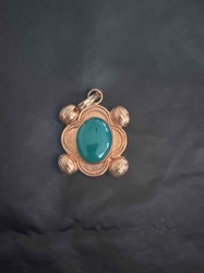 Oval Green Cabochon Stone and Ribbed Metal Pendant