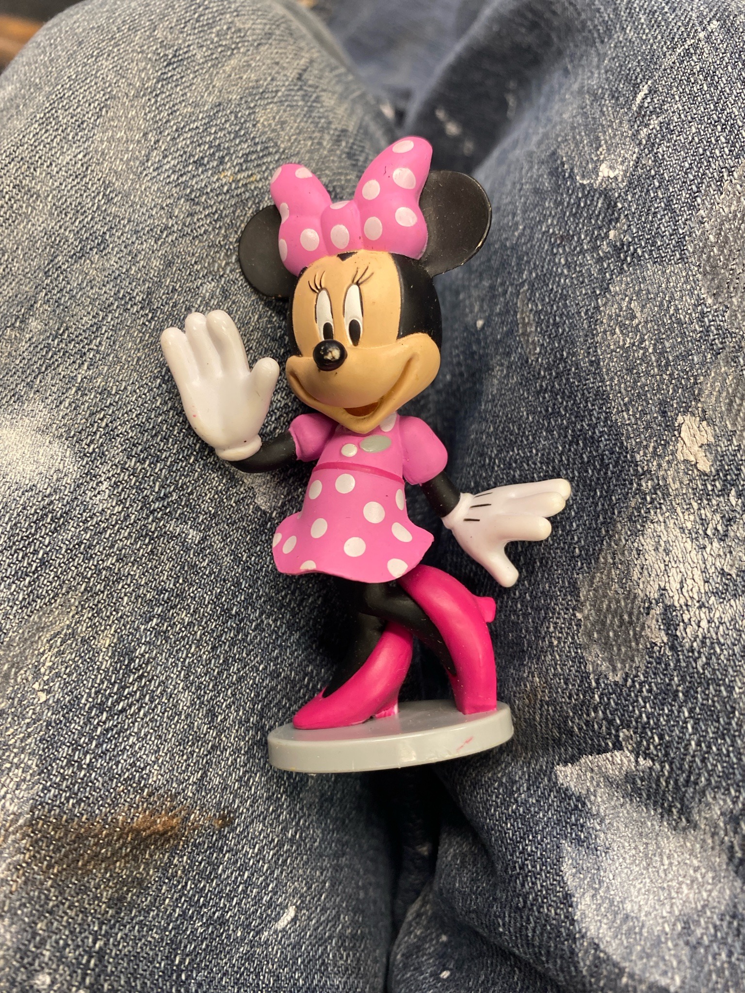 Submitted photo of Minnie Mouse molded plastic figurine (not authenticated)
