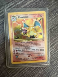 Pokemon Base Set Shadowless Charizard (Holo) Trading Card