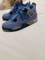 Air Jordan 4 Retro 'University Blue'