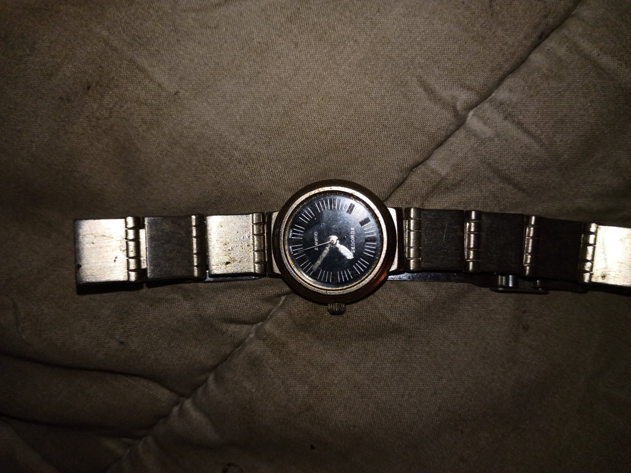Submitted photo of RUMOURS Quartz watch (not authenticated)