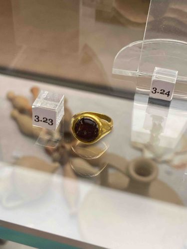Ancient Gold Ring with Carnelian Intaglio depicting an Owl