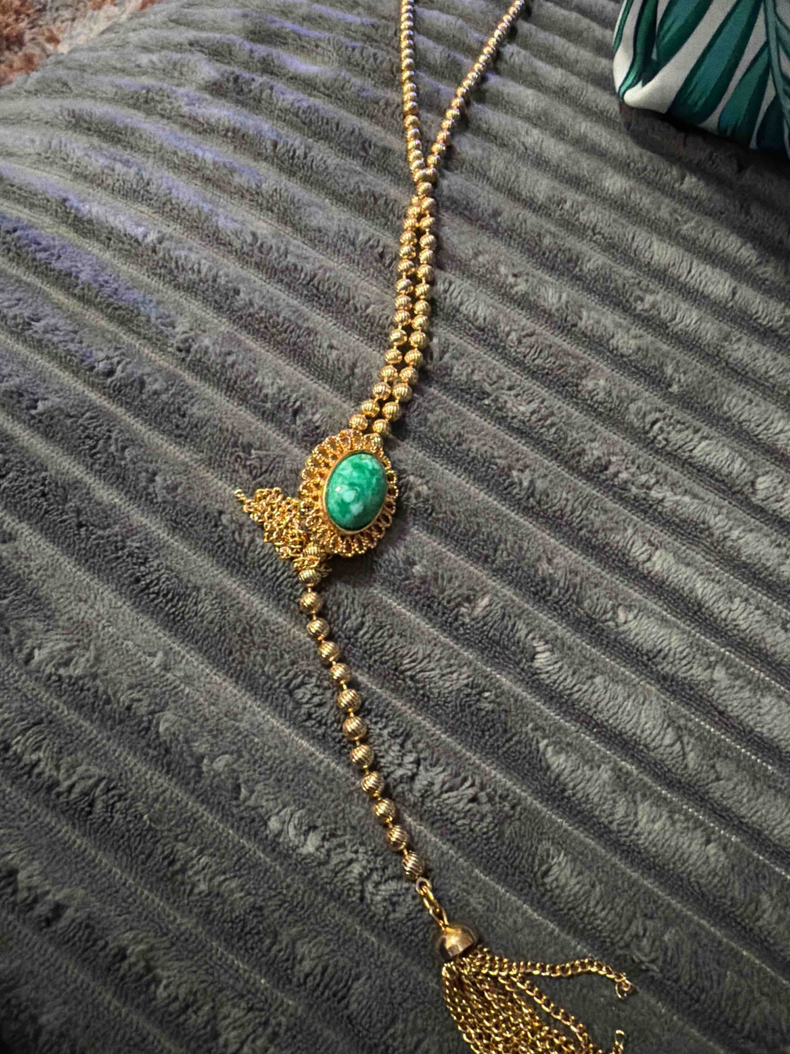Vintage Gold-Tone Slotted-Bead Lariat Necklace with Green Faux-Jade Cabochon and Tassel