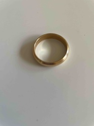 Plain Gold Wedding Band
