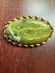 Oval Green Stone Cabochon Brooch/Pendant