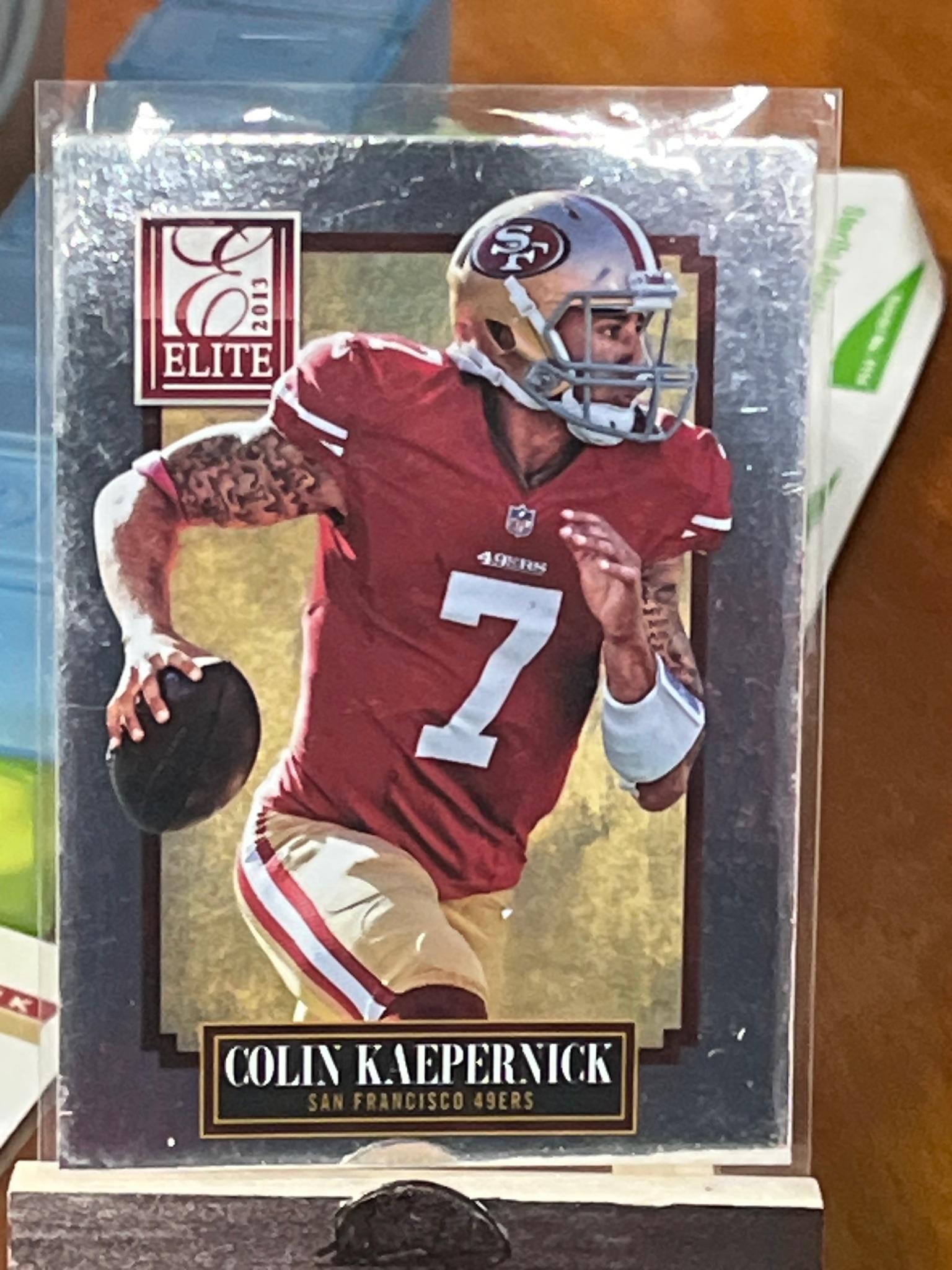2013 Panini Elite Colin Kaepernick Football Card